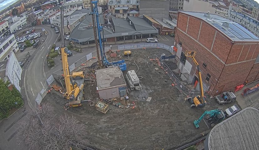 Live camera feed from Earl Arts Centre in Earl St, Launceston